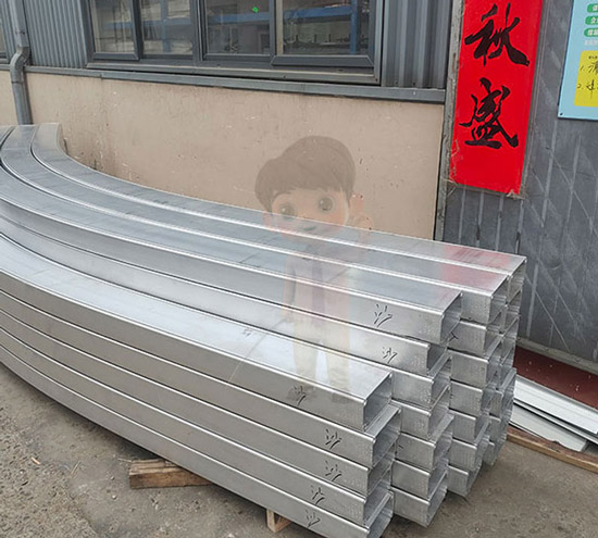 提升生產(chǎn)力與降低成本：蘇州數(shù)控拉彎技術(shù)在企業(yè)競爭力中的關(guān)鍵作用