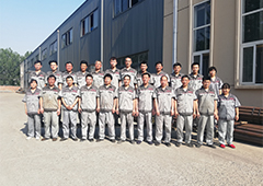 北京拉彎廠夏季為員工統(tǒng)一發(fā)放工作服！